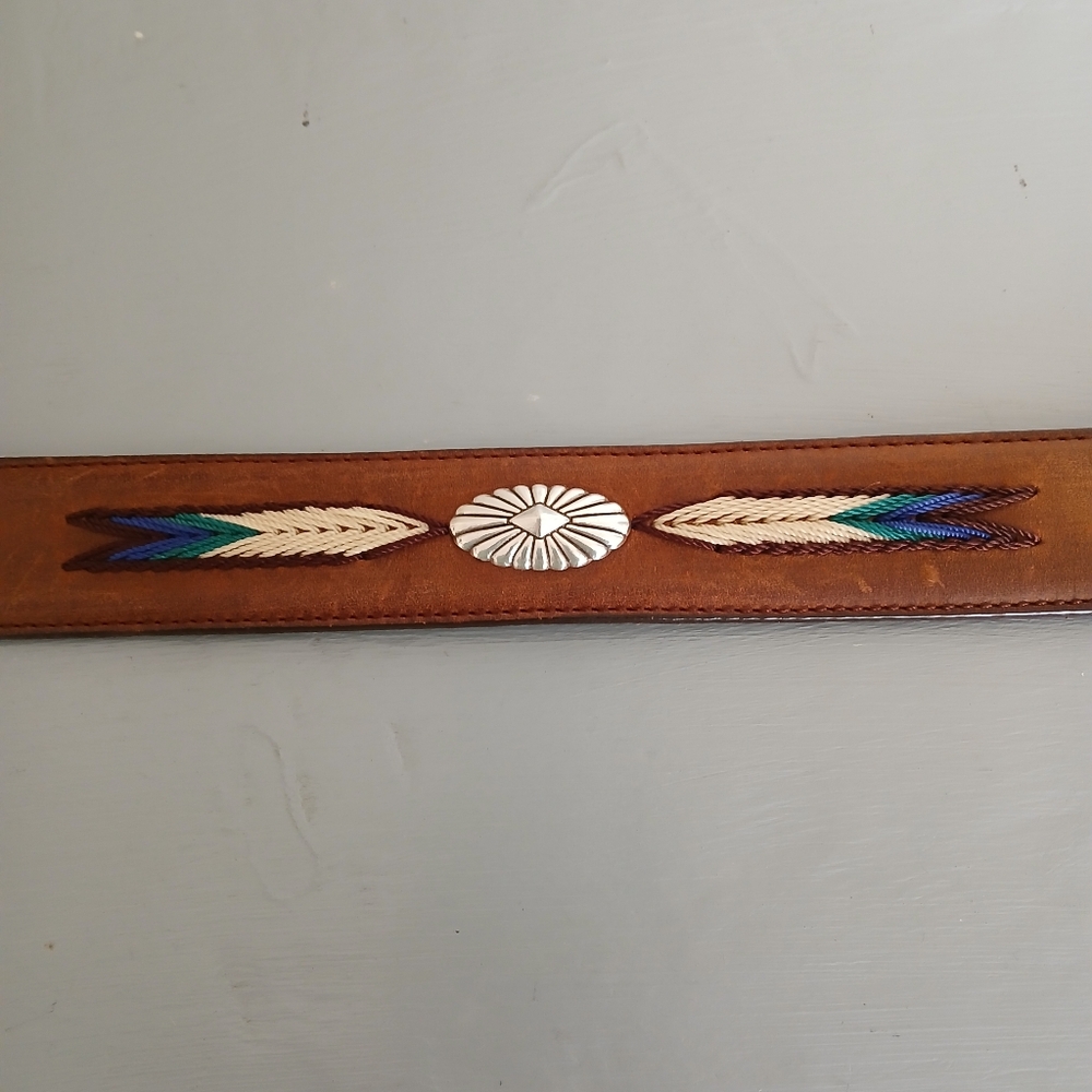 Tony Lama Belt Size 40 Leather Cowboy Western Southwest Conchos Embroidered - Picture 3 of 13